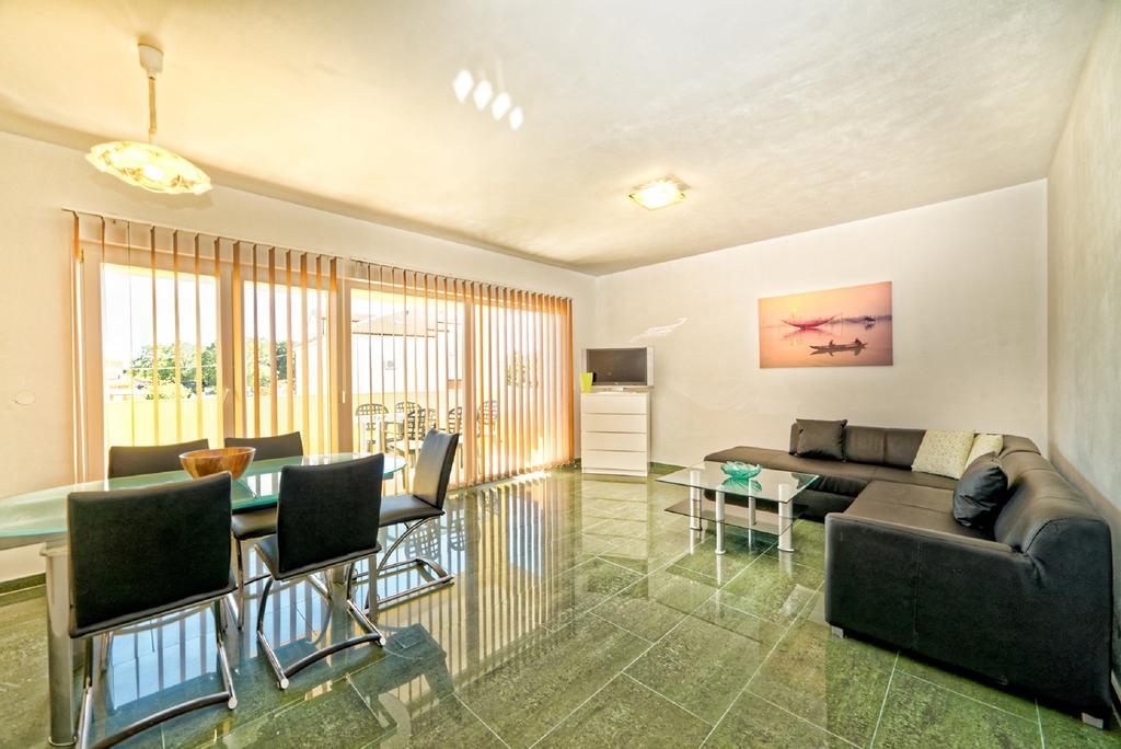 Apartment Una 2 Пула Экстерьер фото