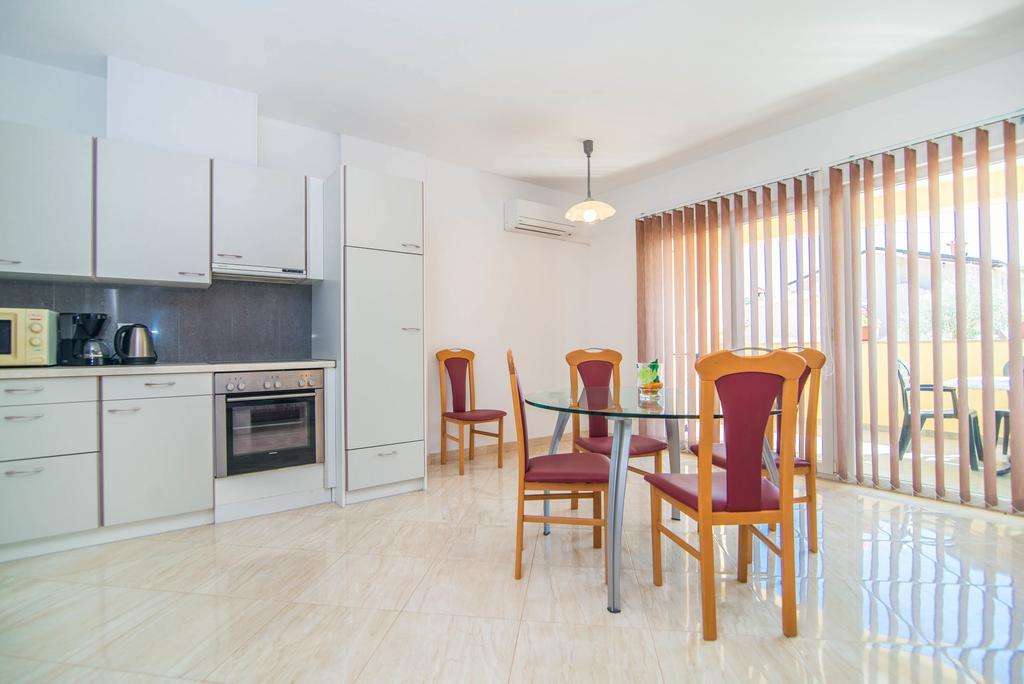 Apartment Una 2 Пула Экстерьер фото